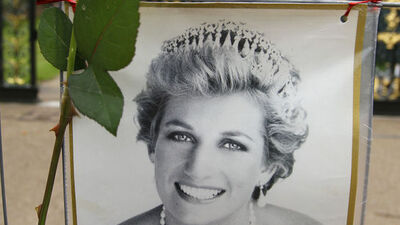 9 aşkı vardı, sonuncuyla kazada öldü, 14 yıl oldu