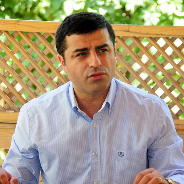 Demirtaş'tan Yıldız'a eleştiri, Arda'ya övgü