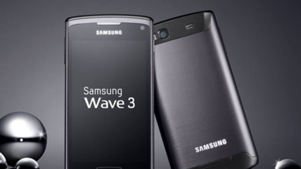 Samsung'dan bada 2.0'lı 3 yeni telefon