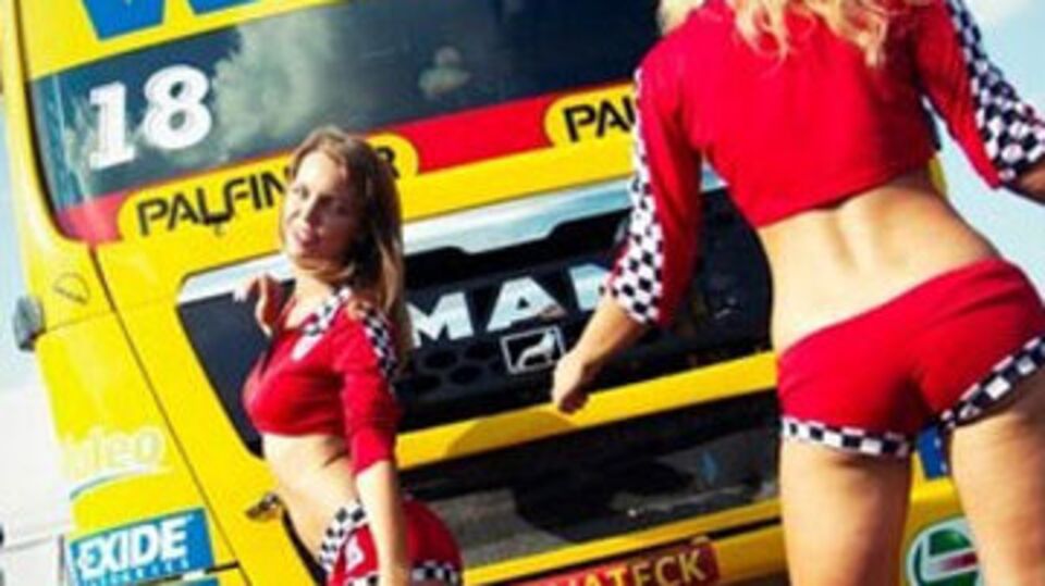 F1'in yerine kamyon geldi!