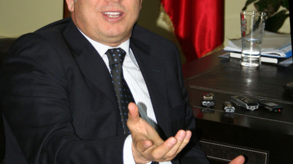 Tanju Çolak topa girdi!