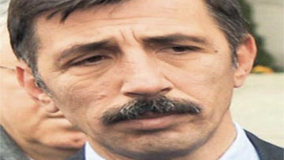 'Papa bir puttur' kitabının yazarı Adalet Bakanlığı'na danışman oldu!