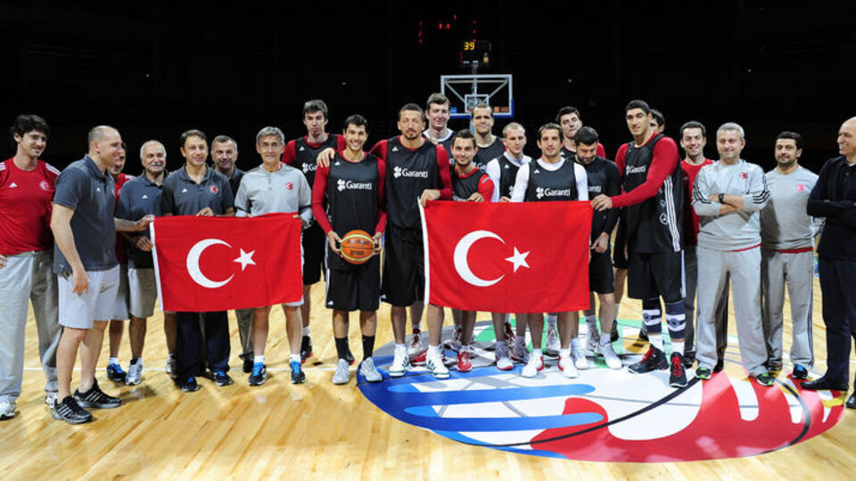 Basketbol milli takımına 2010 yılında verilen 28 milyon TL'lik prim tartışılıyor!