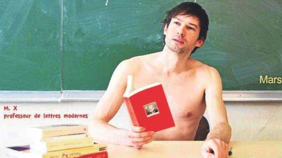 Öğretmen çıplak!