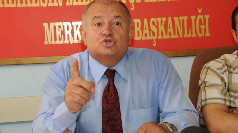 "Sen bu devletin bostan korkuluğu musun?"