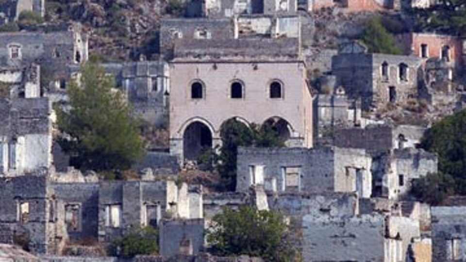 Burada evler kapısız ve penceresiz!