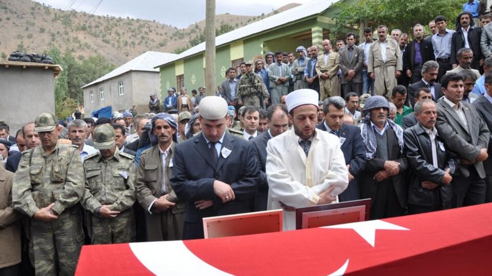 Şehidin halası dağda!