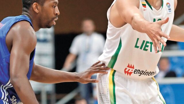 Sarunas yeniden İstanbul'da!