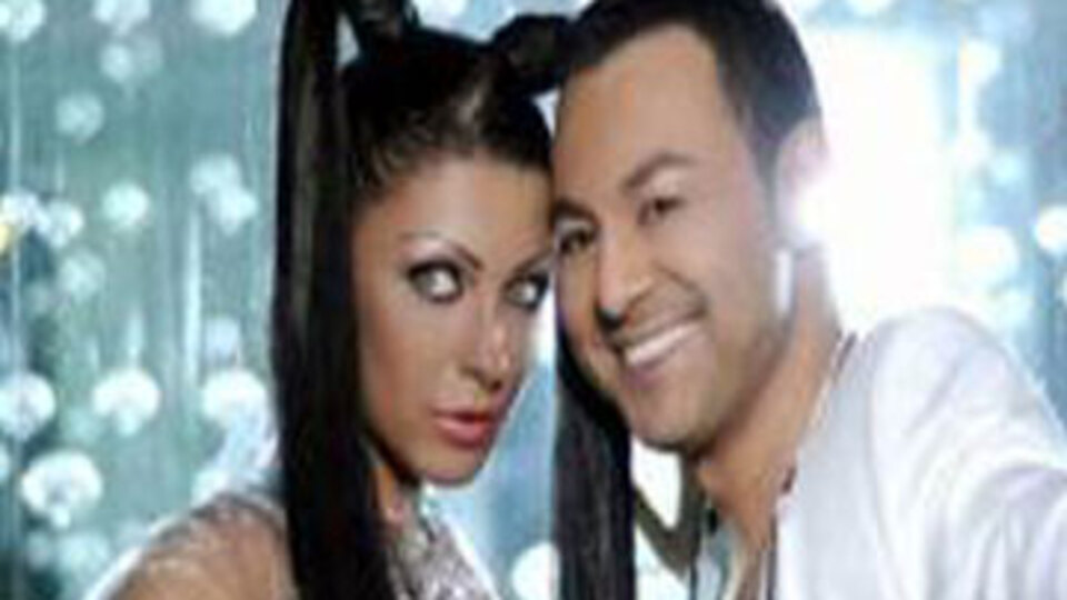 Serdar Ortaç Bulgaristan'ı sallıyor!