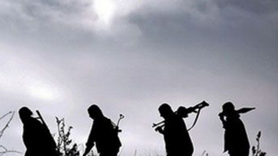 PKK elindeki 4 öğretmeni daha bıraktı