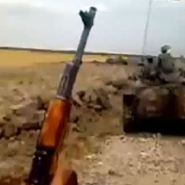 Suriye askerleri köyleri bastı