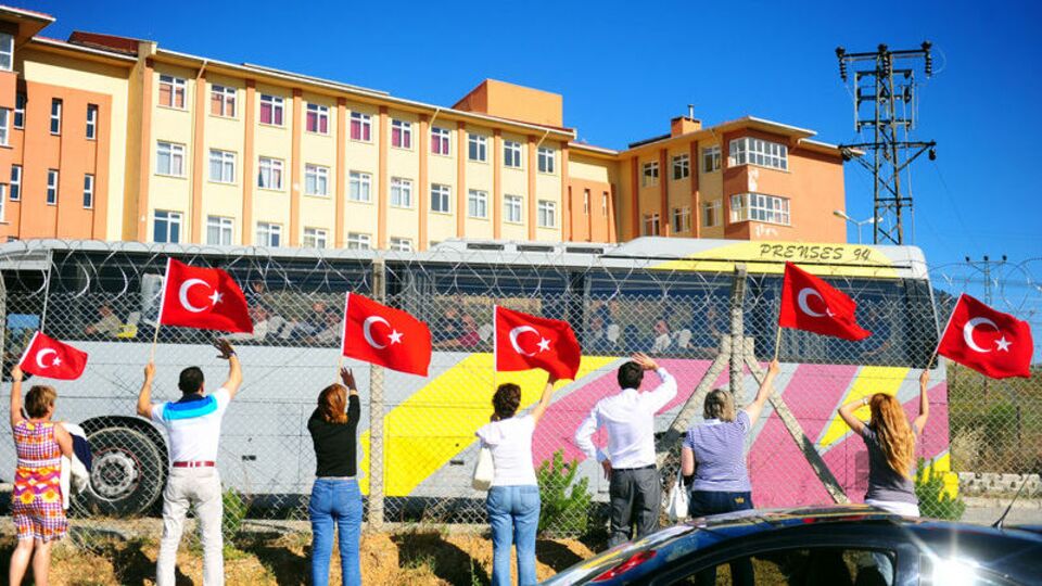 Tutuklu albay Özkök ve Büyükanıt'ı eleştirdi: "İçiniz rahat mı?"