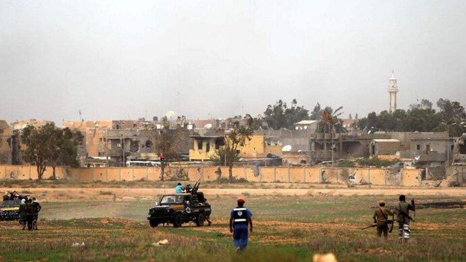 Sirte'de çember daralıyor
