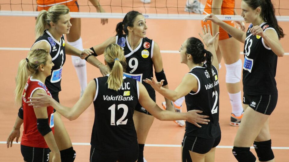 Vakıfbank finalde!