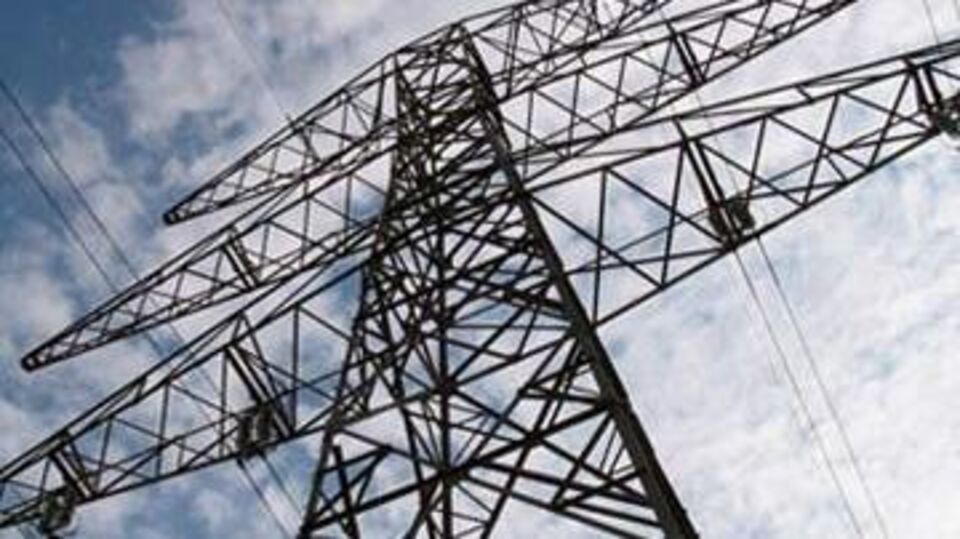 "Elektrik dağıtımında sıra iki ve üçüncülerde"