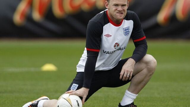 Rooney'e kötü haber!