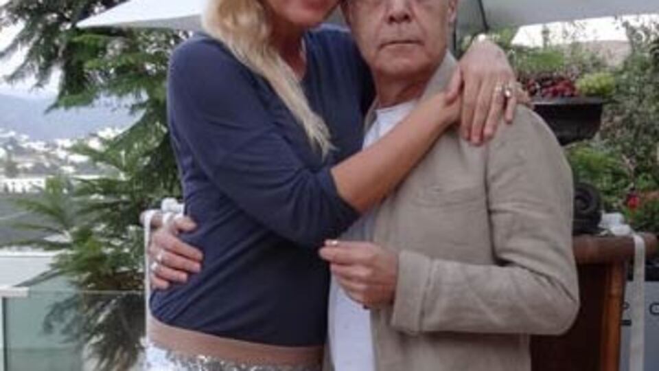 Mazhar'dan biricik eşine: Hep Yaşın 19