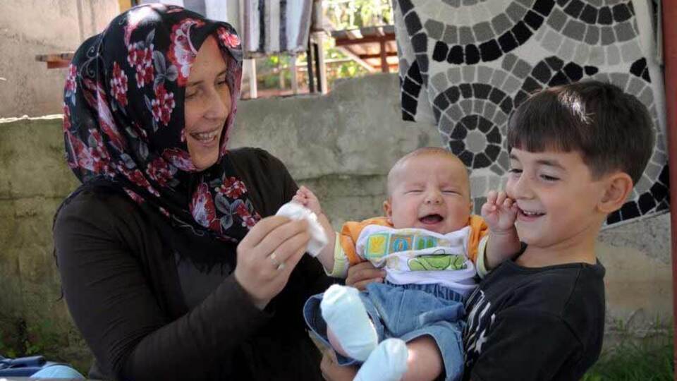 Kanserli ağabeye şifa için doğdu!