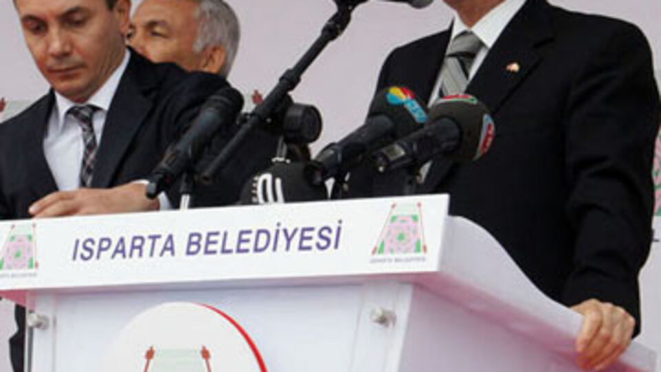 "İzansız iktidar vatandaşın tatiline göz dikti"