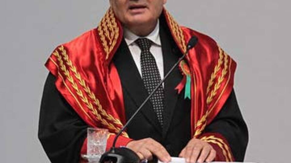 Yargıtay elindeki dosyaları eritiyor