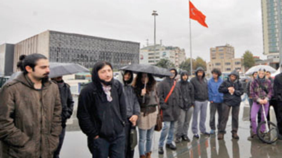 Dünyaya yayılan eylemlere İstanbul'da neden 70 kişi katıldı?