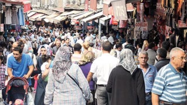 Esnafın da mesai saatleri kısıtlanmalı mı?