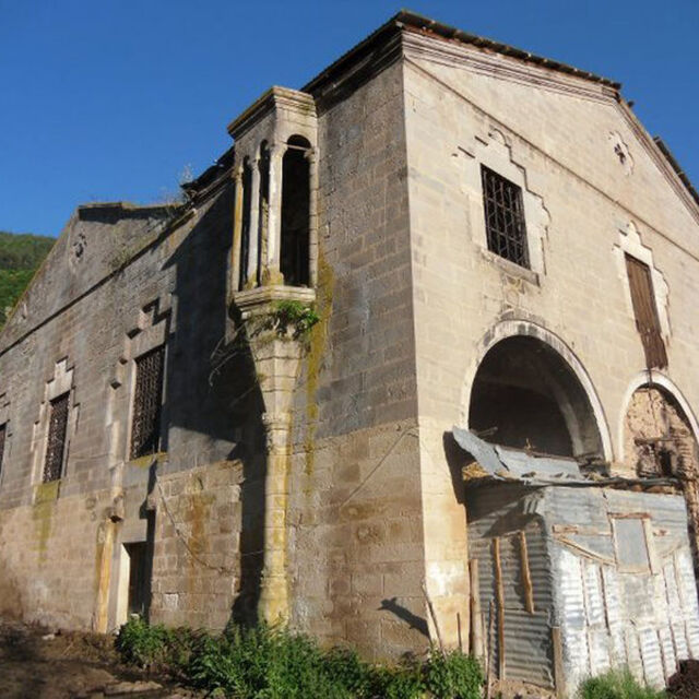 Sahibinden satılık kilise!