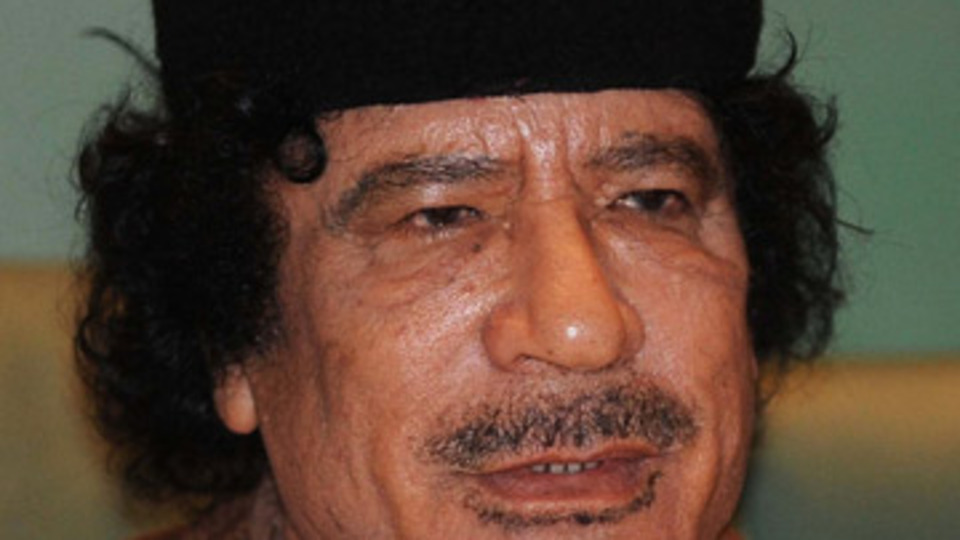 Kaddafi'nin otopsisi yapılıyor