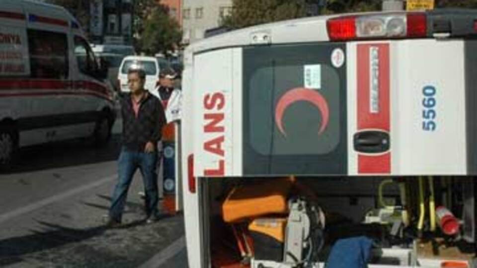 Ambulans kaza yapınca...