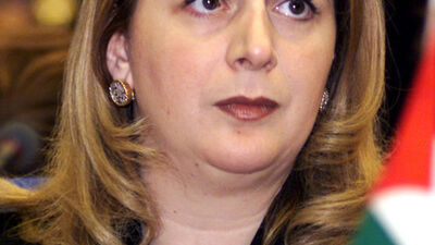 Yaser Arafat'ın eşi için kırmızı bülten yayınlandı