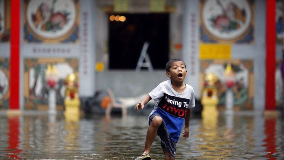 Üç Boğaz Barajı, tarihinde ikinci kez en yüksek seviyesine ulaştı