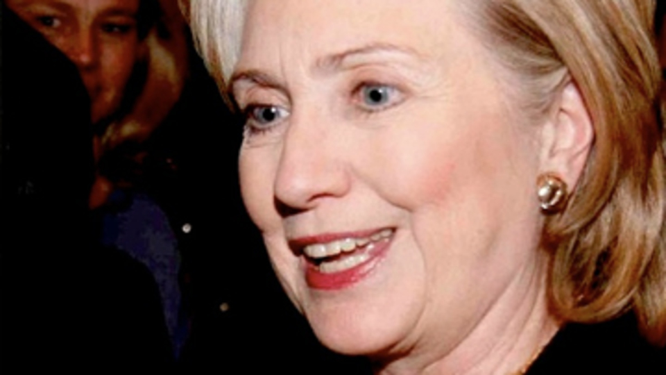 Yozgatlı gelinlikçi Clinton'a taktik verecek!