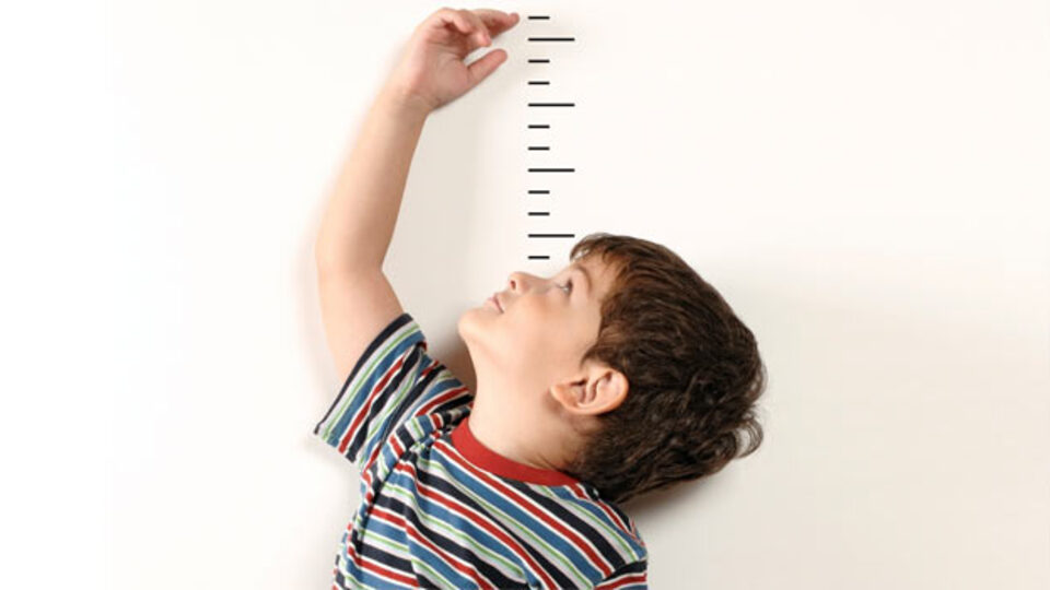 Çocuğunuzun boyu büyüdüğünde ne kadar olacak?