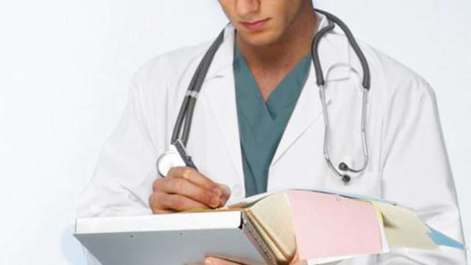 Slovakya'da 2000 doktor istifa etti!