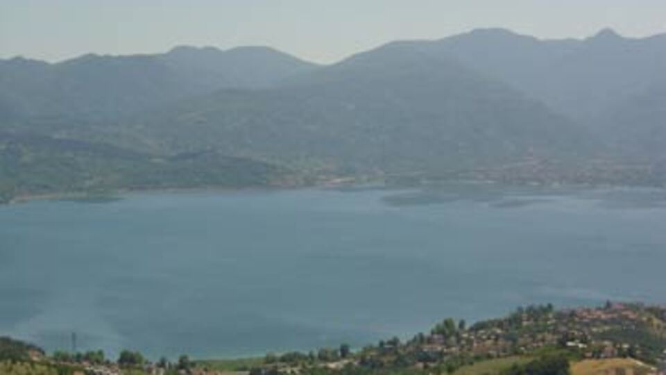 Sapanca Gölü alarm veriyor!