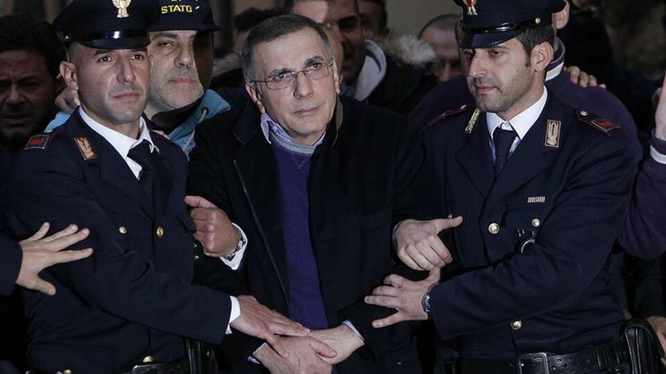 Ünlü mafya babası 16 yıl sonra yakalandı