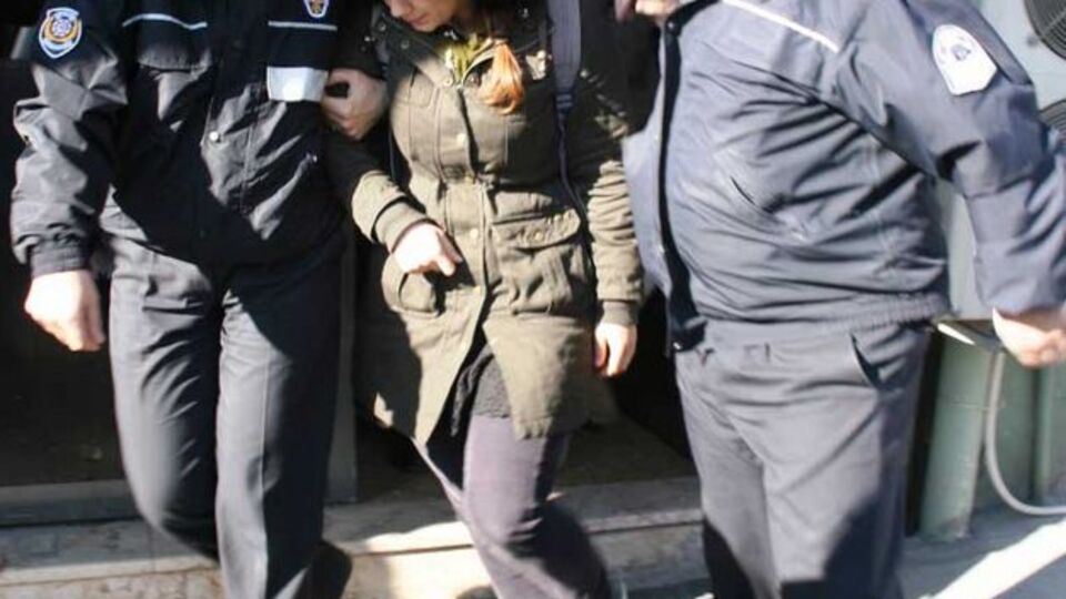 Yumurtalı protestocular serbest