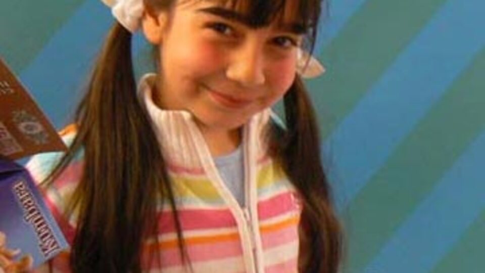 Sahte Facebook hesaplarına isyan etti!