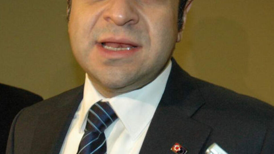 Cumhurbaşkanlığı süresine son nokta Bağış'tan geldi