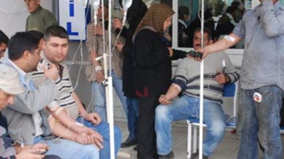 100 kişi klor gazından zehirlendi