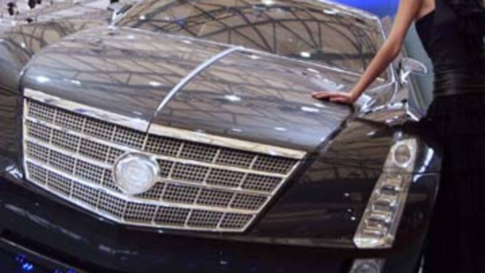 Cadillac toplatıyor!