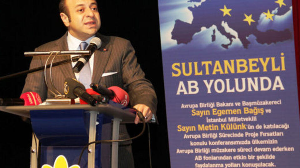 "Fransa Meclisi'nde tiyatro sahnelendi"