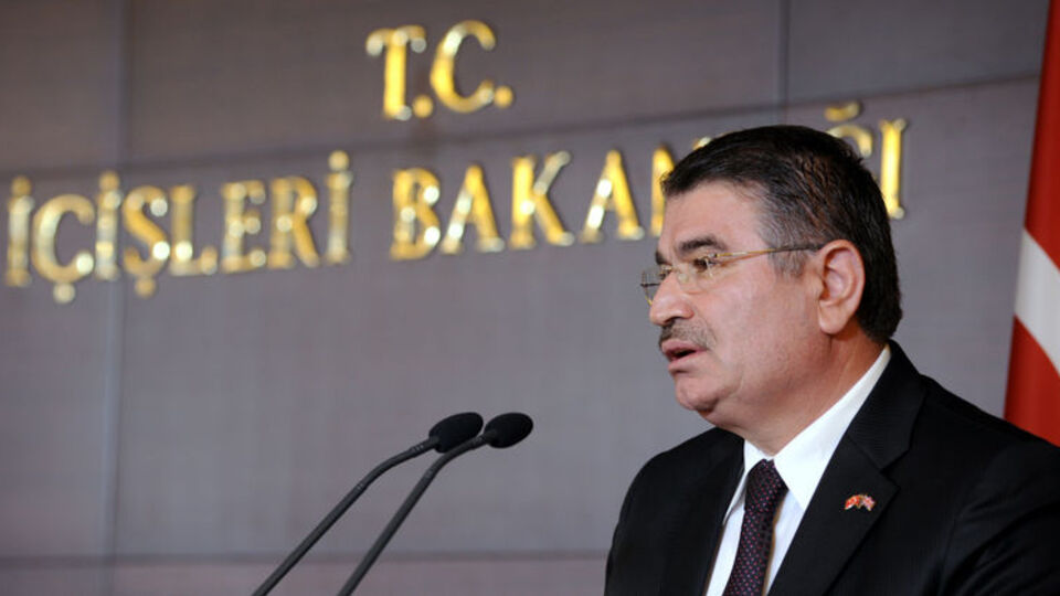 İçişleri Bakanı'na tepkiler...