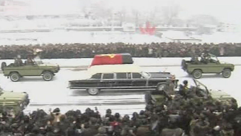 "Sevgili liderlerini" uğurluyorlar! VİDEO