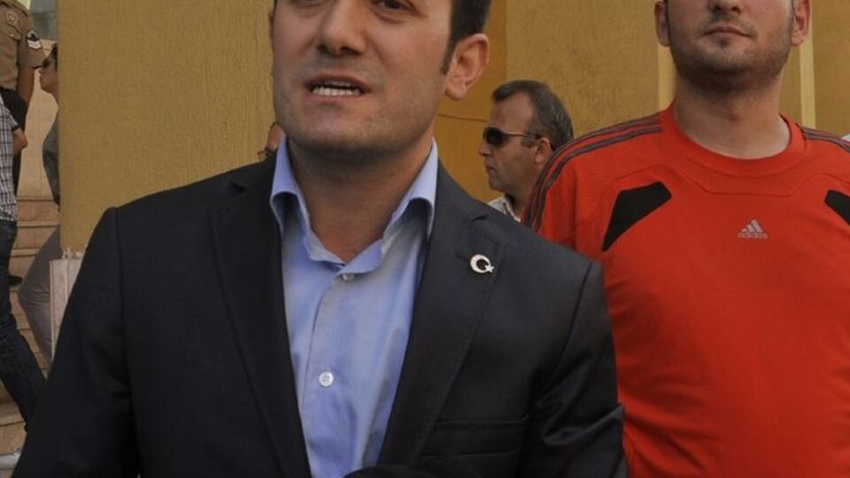 Ahmet Türk'ü yumruklayan avukata beraat