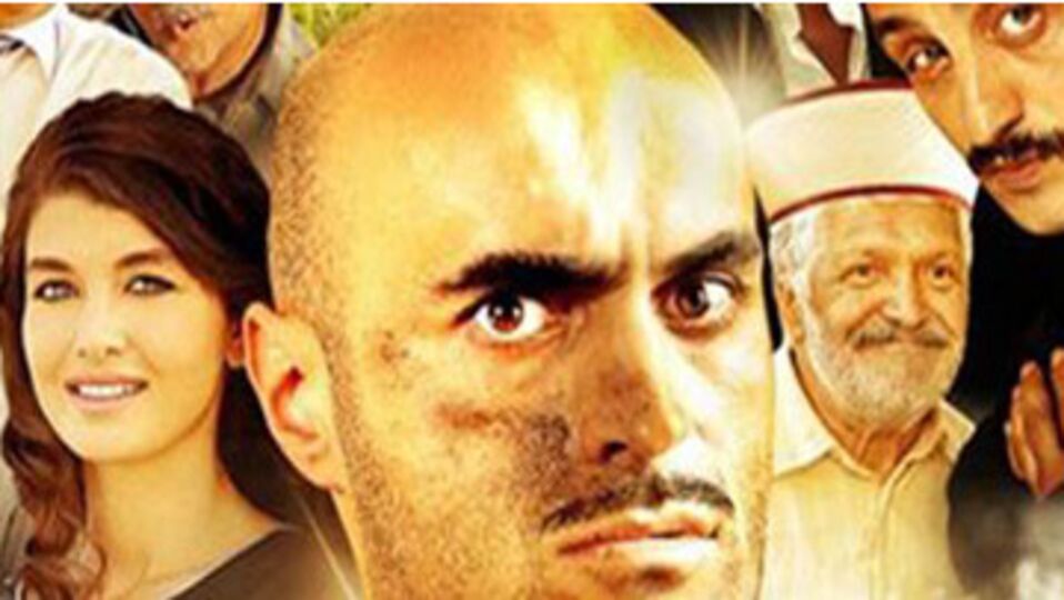 Oğluna küfür edilen filmden şikayetçi