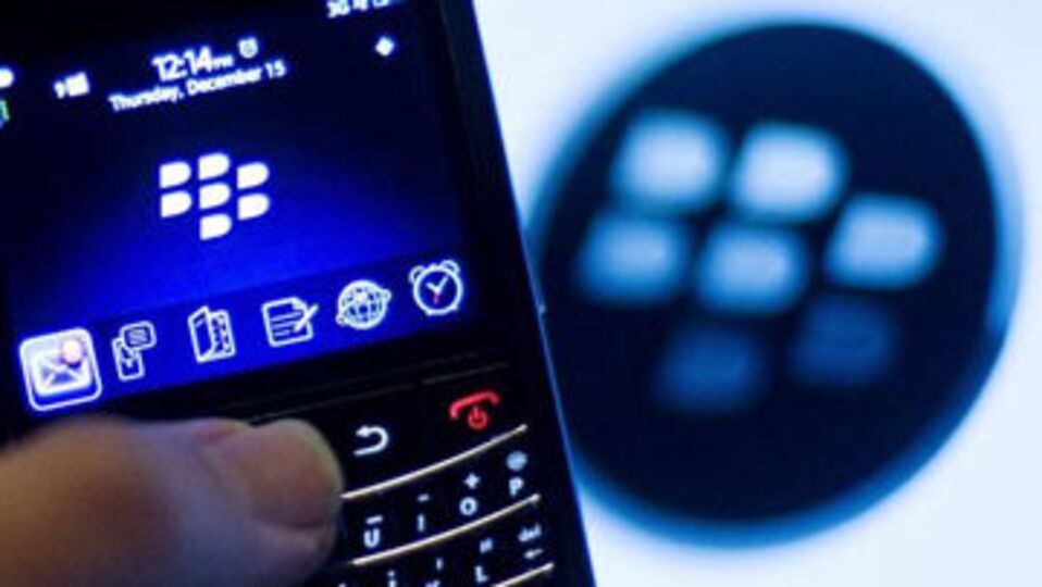 Blackberry'de darbe!