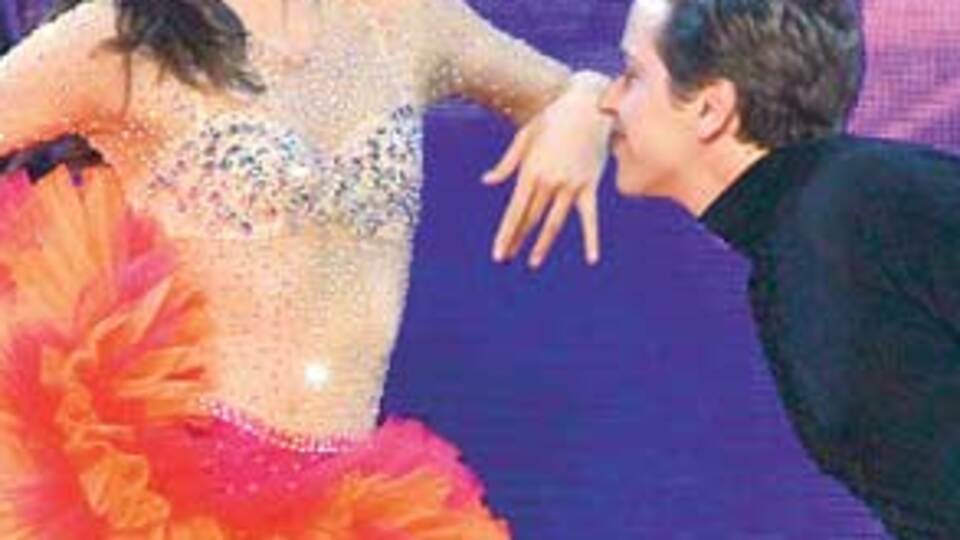 Azra yürekleri hoplattı! GALERİ