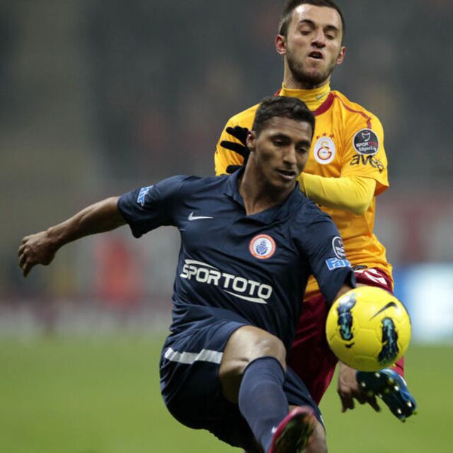 Aslan bastırıyor ama...