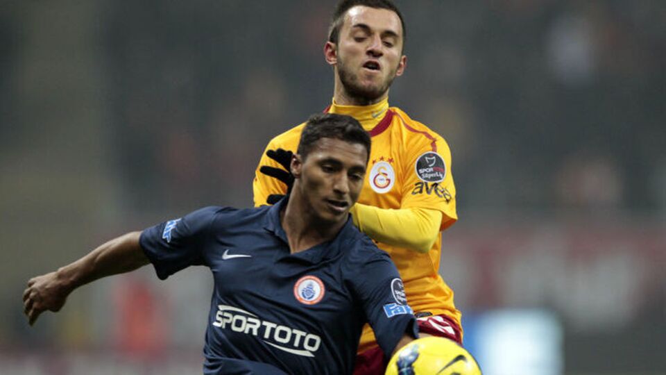 Aslan bastırıyor ama...